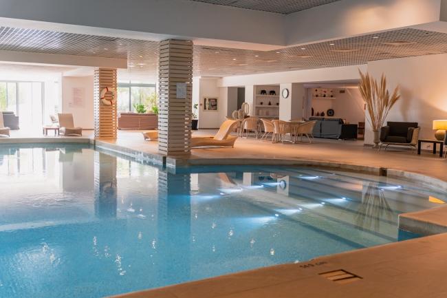 Kapalı ve Isıtmalı Havuz - Resim 5