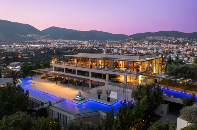 The Club Restaurant - Resim 6