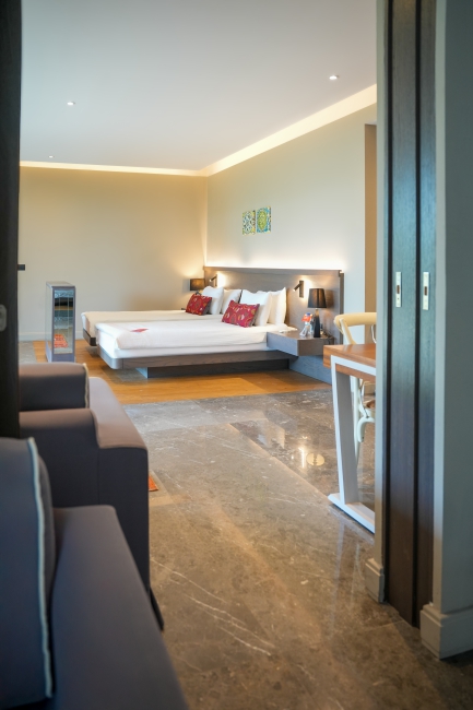 Family Connection Suit - Resim 6