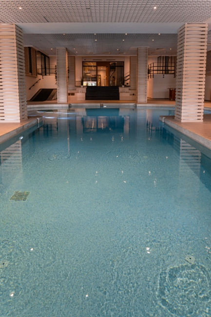 Kapalı ve Isıtmalı Havuz - Resim 2